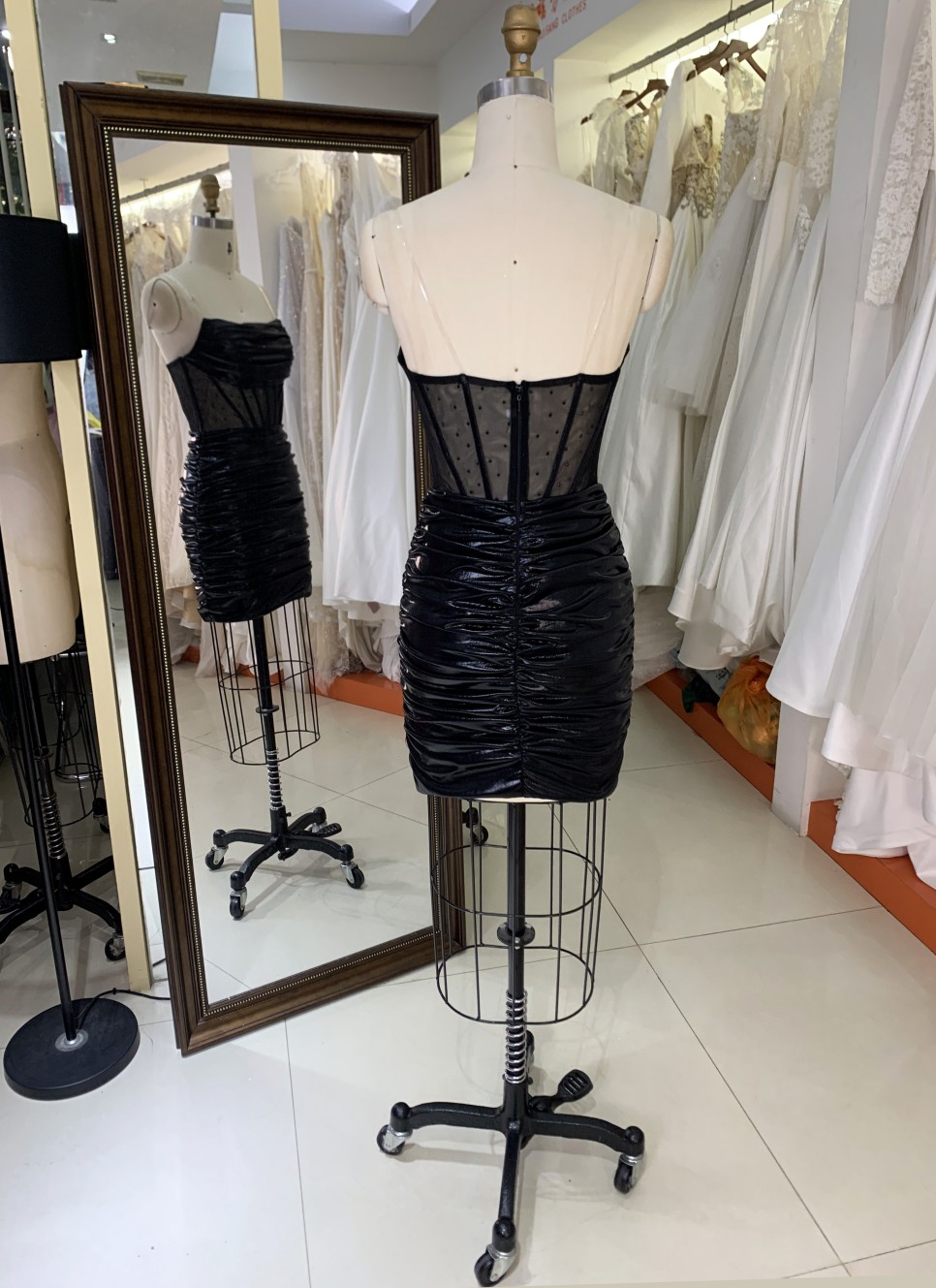 2025 Black fashion sexy strapless tight see-through corset boning design party dress for Ladies Party Homecoming