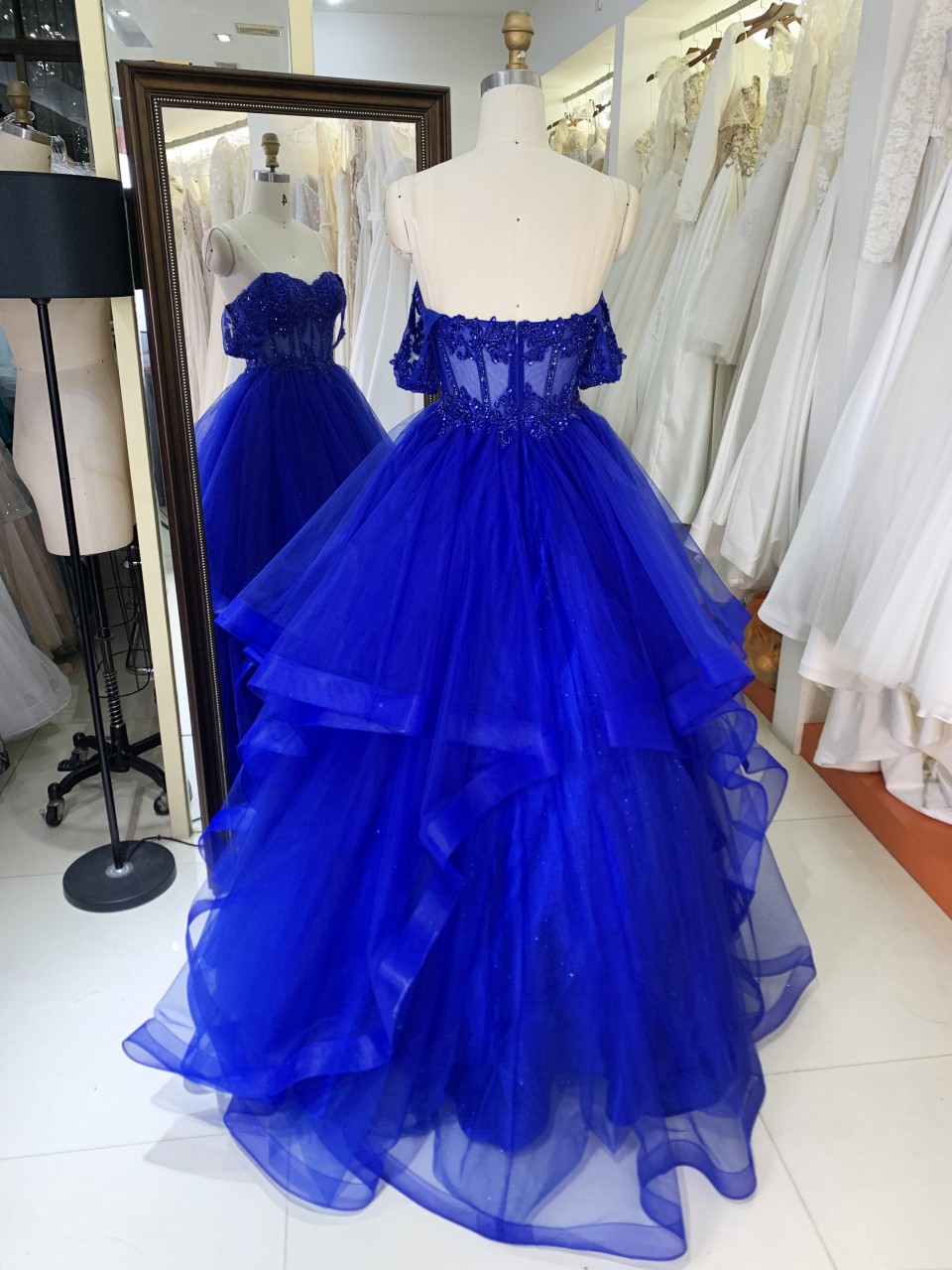 Luxury fashion Off The Shoulder wholesale corset royal blue embroidery beading ruffle skirt A line prom evening dresses
