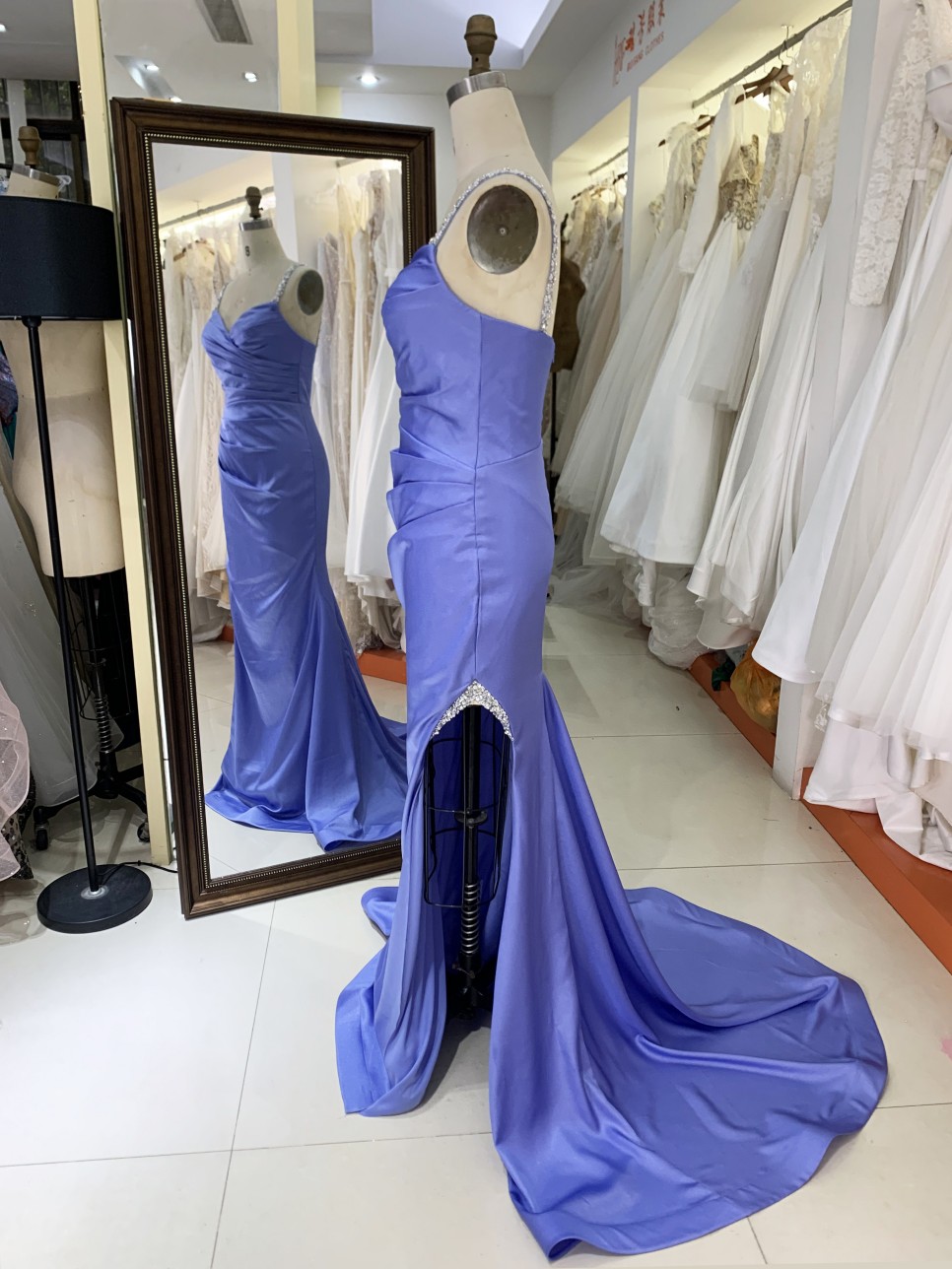 2025 New blue wholesale elegant sweetheart pleat beading straps prom party dresses for women evening gown