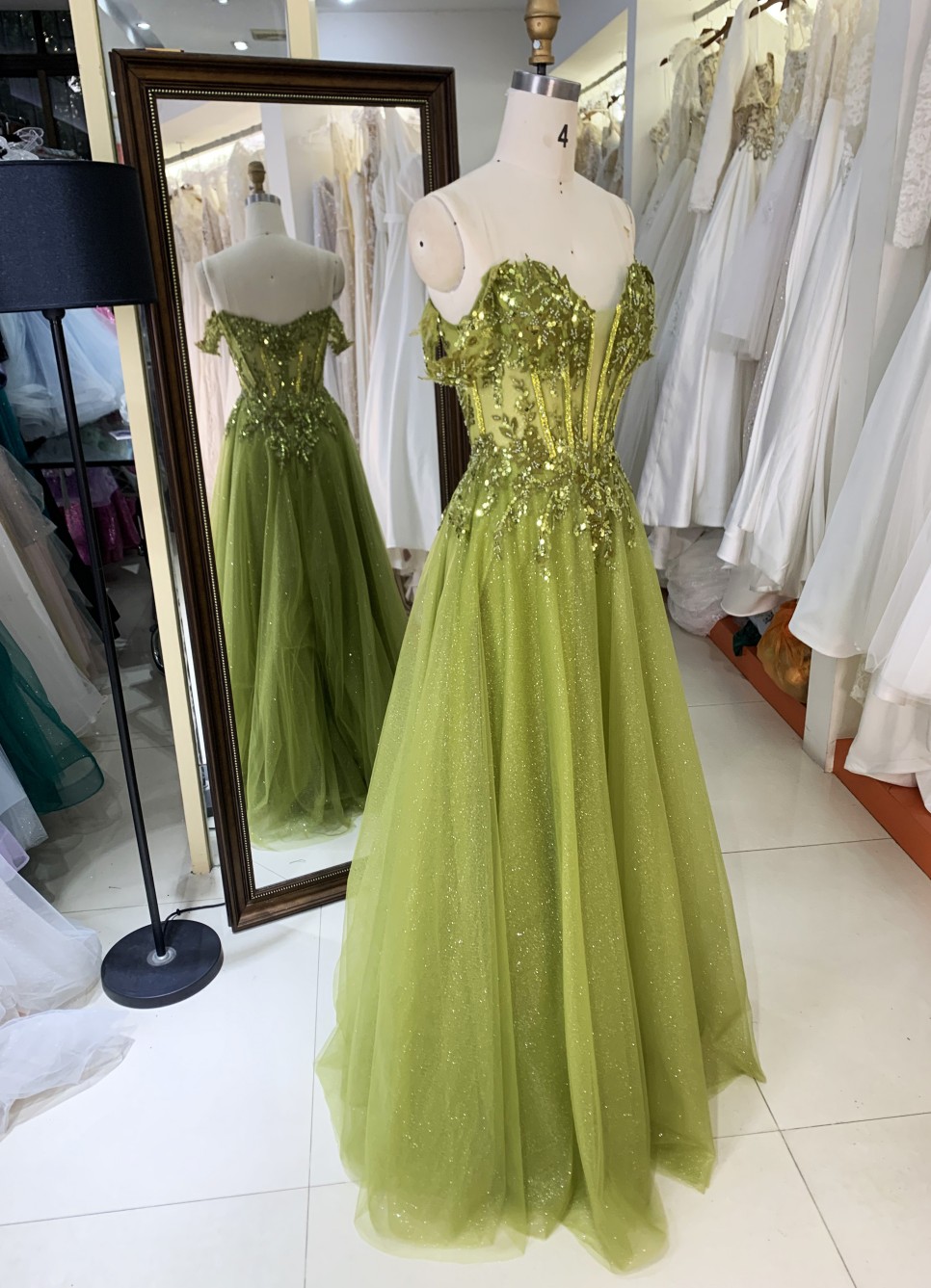 2025 Prom evening dress sage crystal chain elegant off shoulder wholesale long gowns evening dresses for bride prom dress girl
