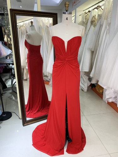 Elegant Long Prom Dresses with Split Red Evening Dresses New Products with Zipper Back