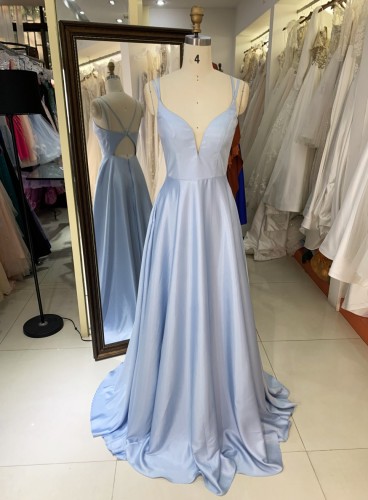 Factory Wholesale Elegant Long Prom Dresses Soft Smooth Satin V Neck Floor-length Evening Dress