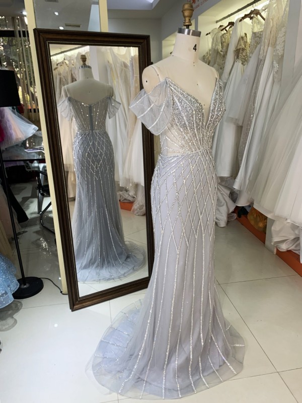 2025 Stunning Silver Embellished Bodice Beads Sexy Corset Crystal Chain Fabric Ball Gown Sequin Mermaid Evening Dress for Prom