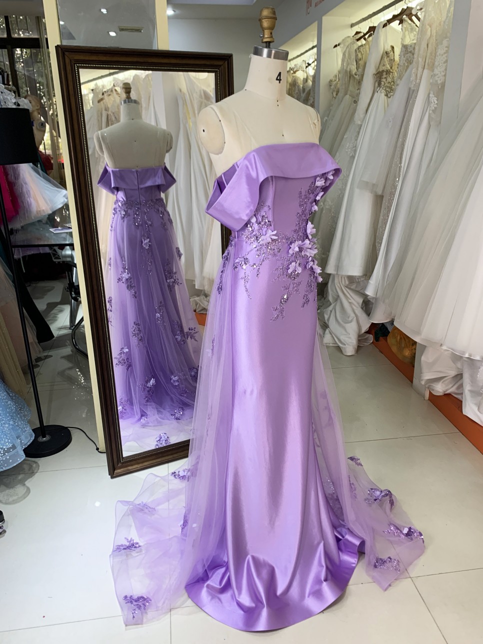 2025 Women Elegant Lilac Prom Dress 3D Flowers Wholesale Sleeveless Beaded Satin Party Mermaid Evening Dress for Girls