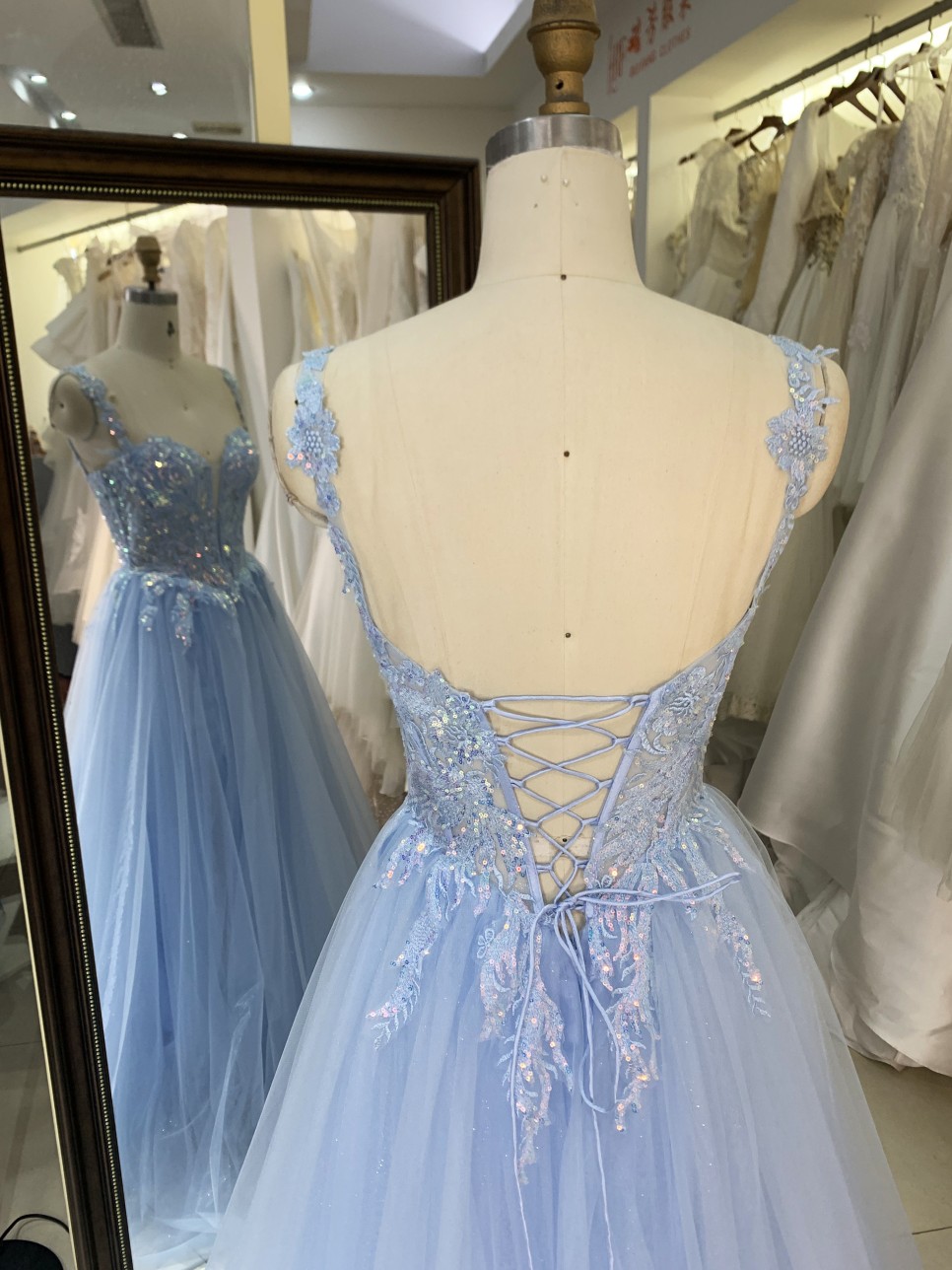 Prom Dress 2026 Modern Blue A-Line Tulle Skirt with 3D Flower Sequins Wholesale Party Long Gowns Evening Dress