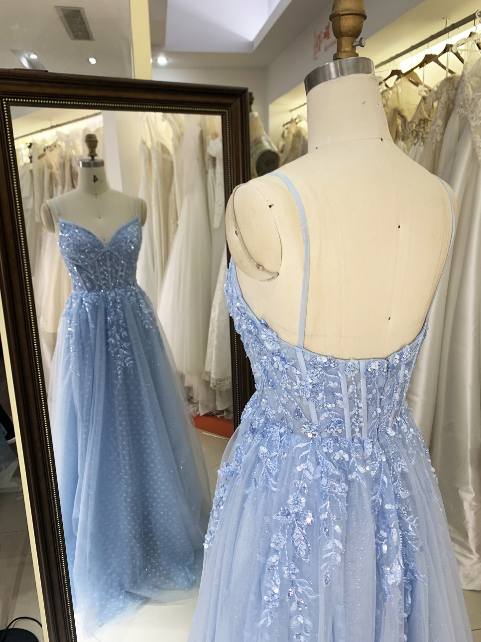 2025 New Wholesale Sky Blue Elegant Long Floor-Length Ball Gown Evening Dresses for Women and Ladies Girl