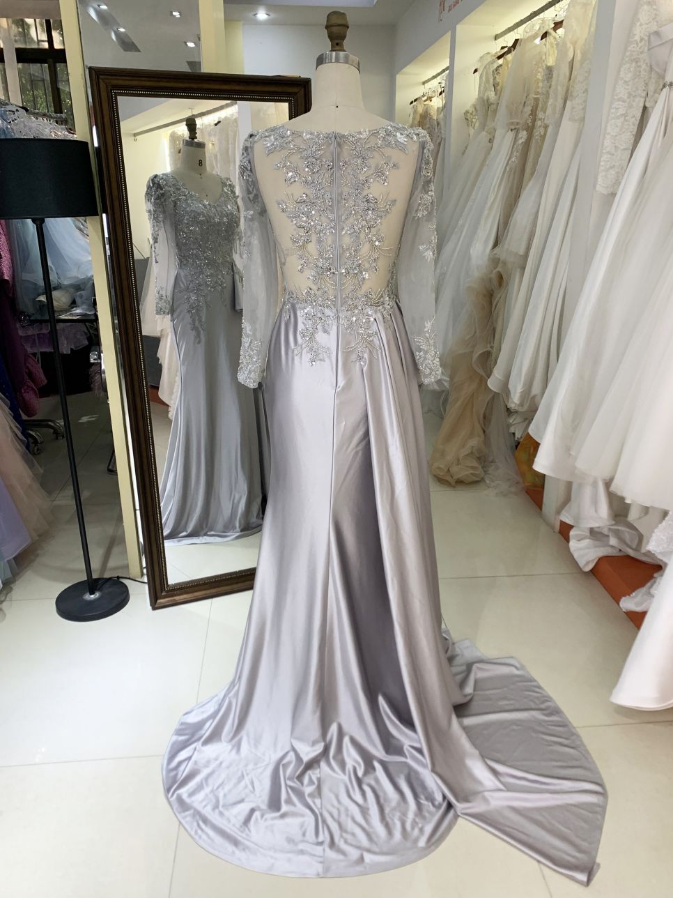 2025 New Luxury Silver Satin Mermaid Wedding Gown Handmade Beaded Embroidered and Pleated for Mother of the Groom