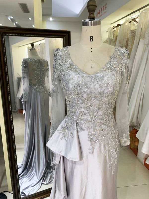 2025 New Luxury Silver Satin Mermaid Wedding Gown Handmade Beaded Embroidered and Pleated for Mother of the Groom