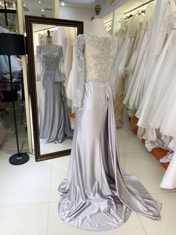 2025 New Luxury Silver Satin Mermaid Wedding Gown Handmade Beaded Embroidered and Pleated for Mother of the Groom