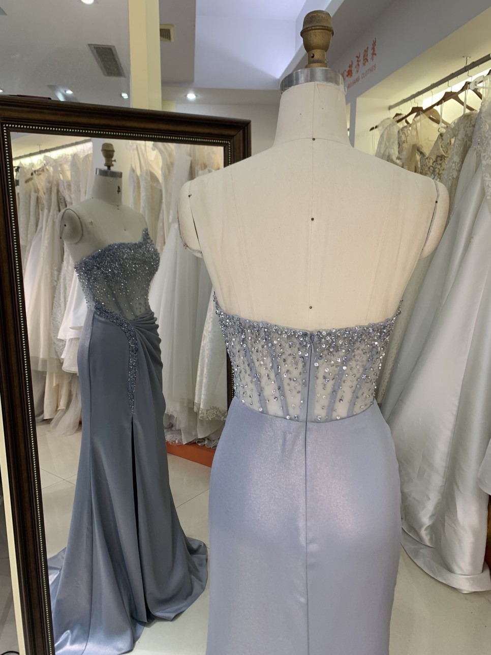 2025 Elegant Irregular Neck Sleeveless Crystal Beads Evening Dress with Stones Waist Pleat High Slit Zipper Back Party Dress