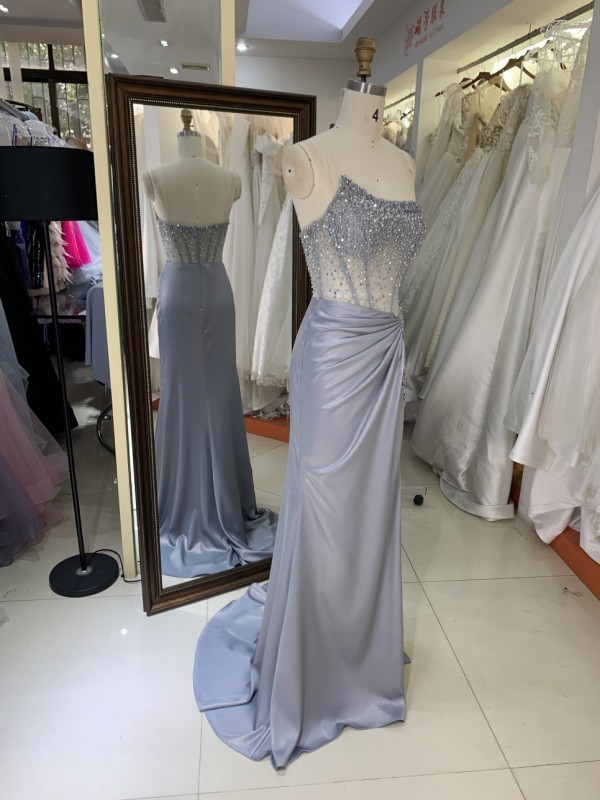 2025 Elegant Irregular Neck Sleeveless Crystal Beads Evening Dress with Stones Waist Pleat High Slit Zipper Back Party Dress