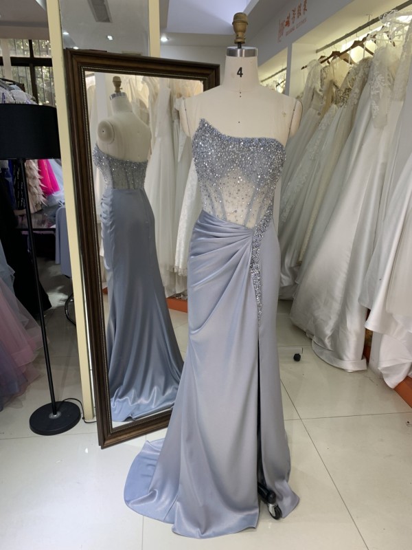 2025 Elegant Irregular Neck Sleeveless Crystal Beads Evening Dress with Stones Waist Pleat High Slit Zipper Back Party Dress