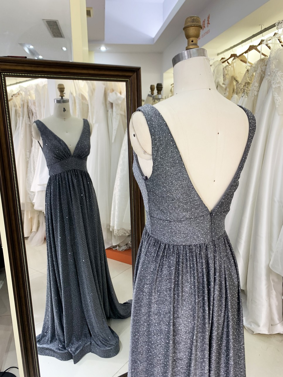 2026 Elegant Floor-Length Evening Dress with V Neck Glitter Material Zipper Back & Embroidery for Party Prom Dress