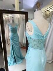 2025 Custom Light Blue Spaghetti Prom Dresses V-Neck Mermaid Crystal Beads Formal Party Dress with Slit Long Satin for Women