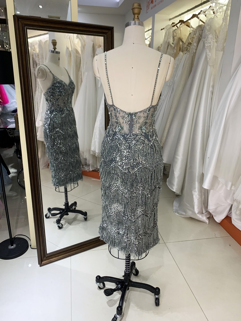 Elegant Ladies Evening Prom Dress 2026 Wholesale V-Neck Midi Length Tassel Sequins Beading Embroidery Natural for Parties