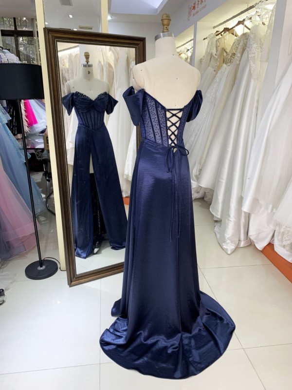 2025 Elegant Navy Blue V-Neck Satin Prom Dress with Crystal-Embellished Beaded Waist High Slit and Sequined Evening Dress