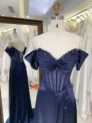 2025 Elegant Navy Blue V-Neck Satin Prom Dress with Crystal-Embellished Beaded Waist High Slit and Sequined Evening Dress