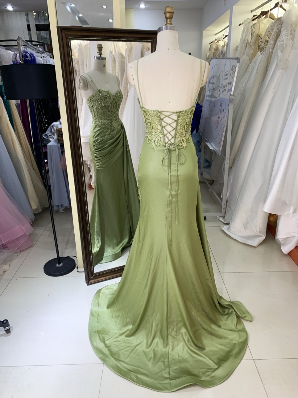 Wholesale Green Embroidery Corset Hand Pleated Lace up Back Long Gown Prom Evening Dress 2026