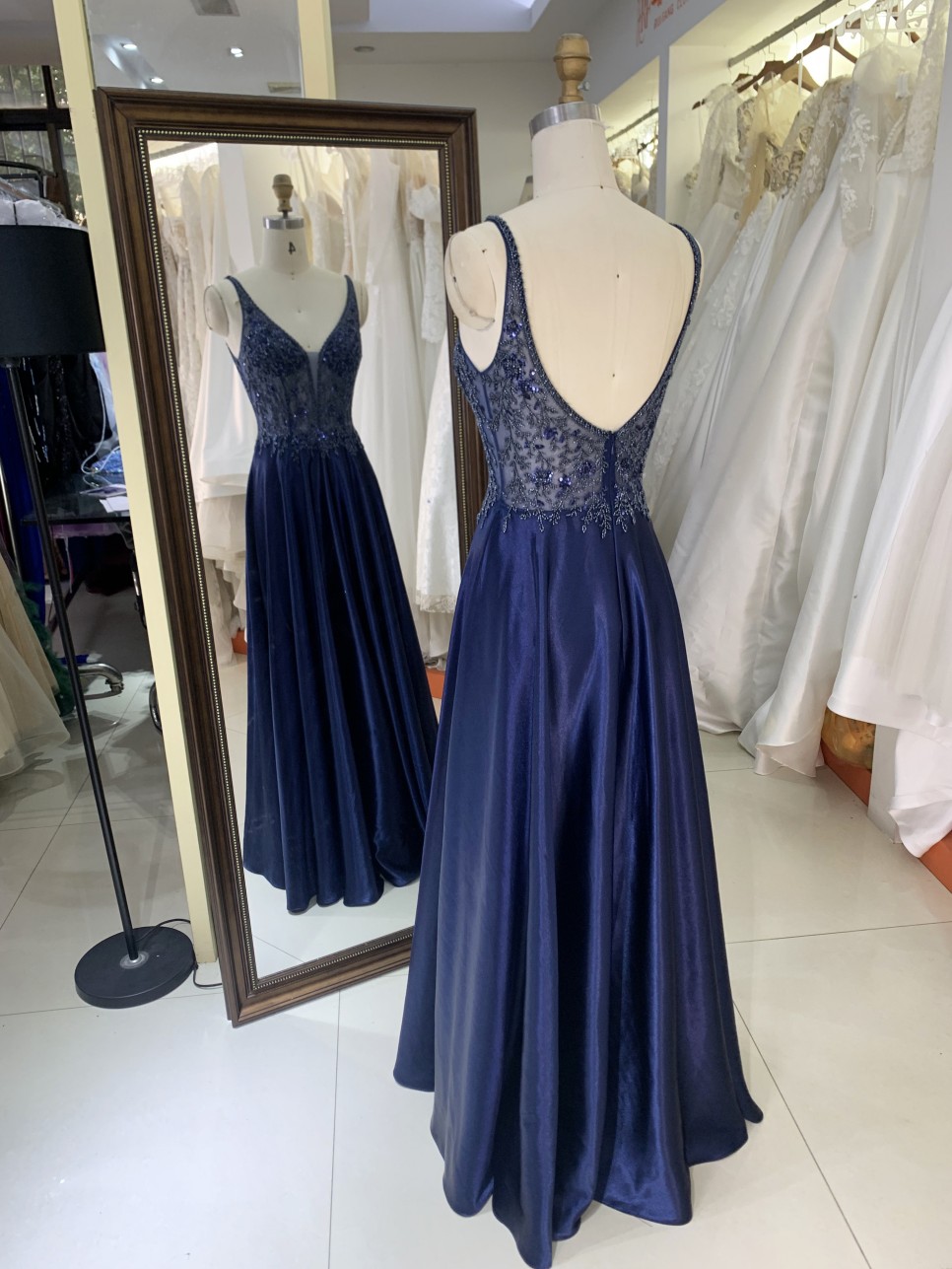 Beautiful Floor Length Wide Straps V Back Sleeveless Formal Prom Dresses Elegant Evening Dresses for Women