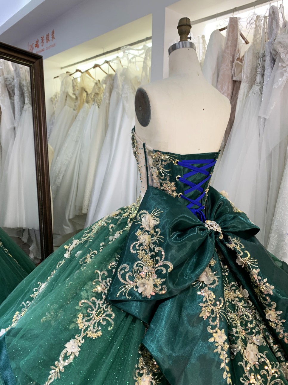 Quinceanera Dress Ball Gown Birthday Girls with butterfly Sweet 16 Dress Vestido Princess Prom Party Dress