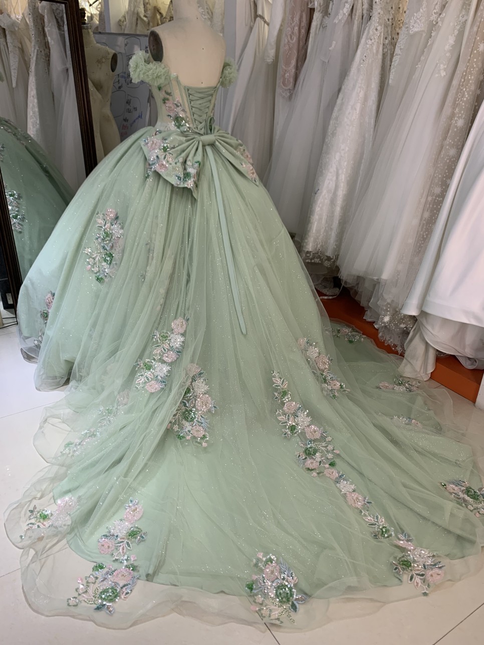 Elegant Princess Quinceanera Dresses Ball Gown Beaded 3D Flowers Party Sweet Party Dress Quinceanera