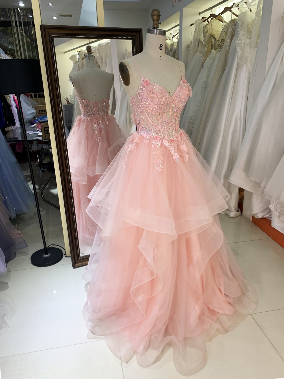 Wholesale Corset Embroidery Tulle Ruffle Skirt Sleeveless Zipper Back Prom Evening Dresses with 3D Flowers