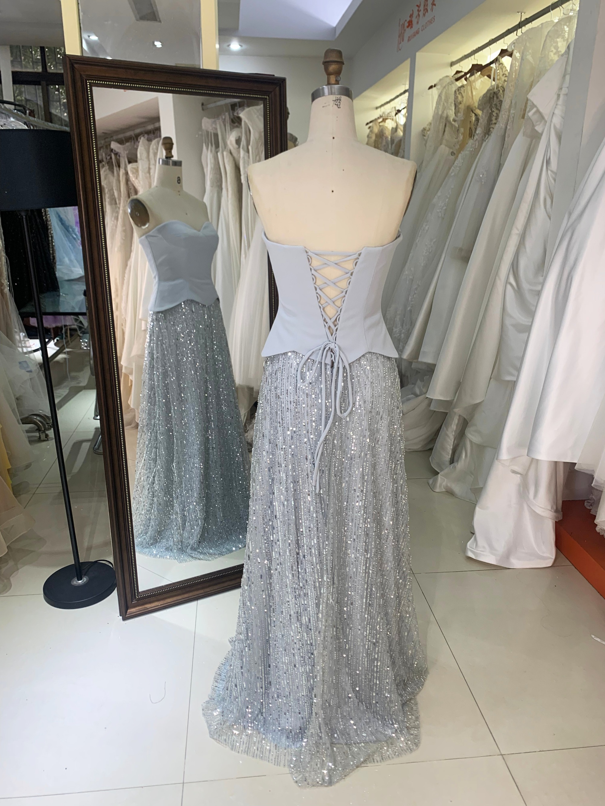 2025 Gray Stunning Fitted Evening Gown Women's Luxury Evening Dress Shawl Formal Party Dress Long Dress for Girls