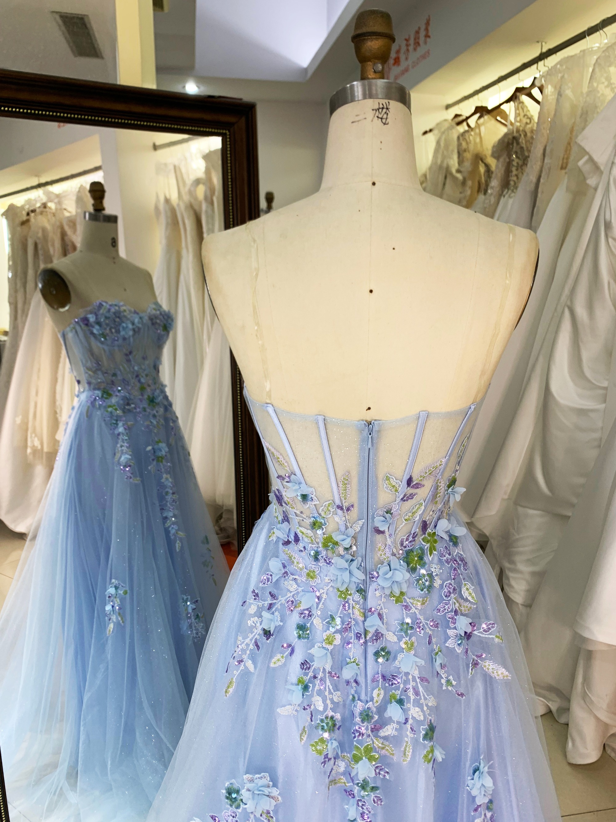 2026 Wholesale Pink Evening Dress Off-Shoulder Prom Dress with Lace Flower Embroidery Party-Style Natural Waistline