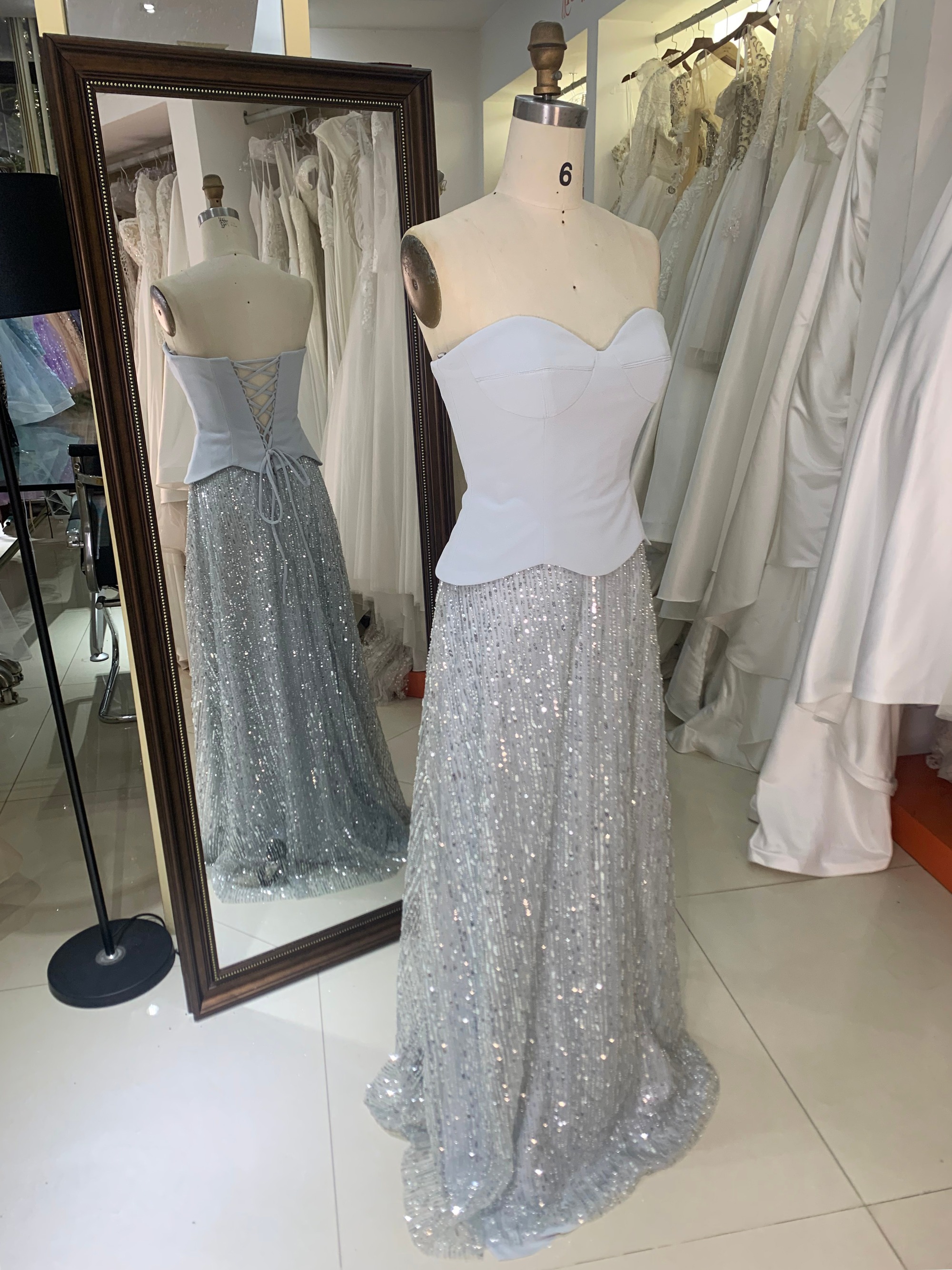 2025 Gray Stunning Fitted Evening Gown Women's Luxury Evening Dress Shawl Formal Party Dress Long Dress for Girls