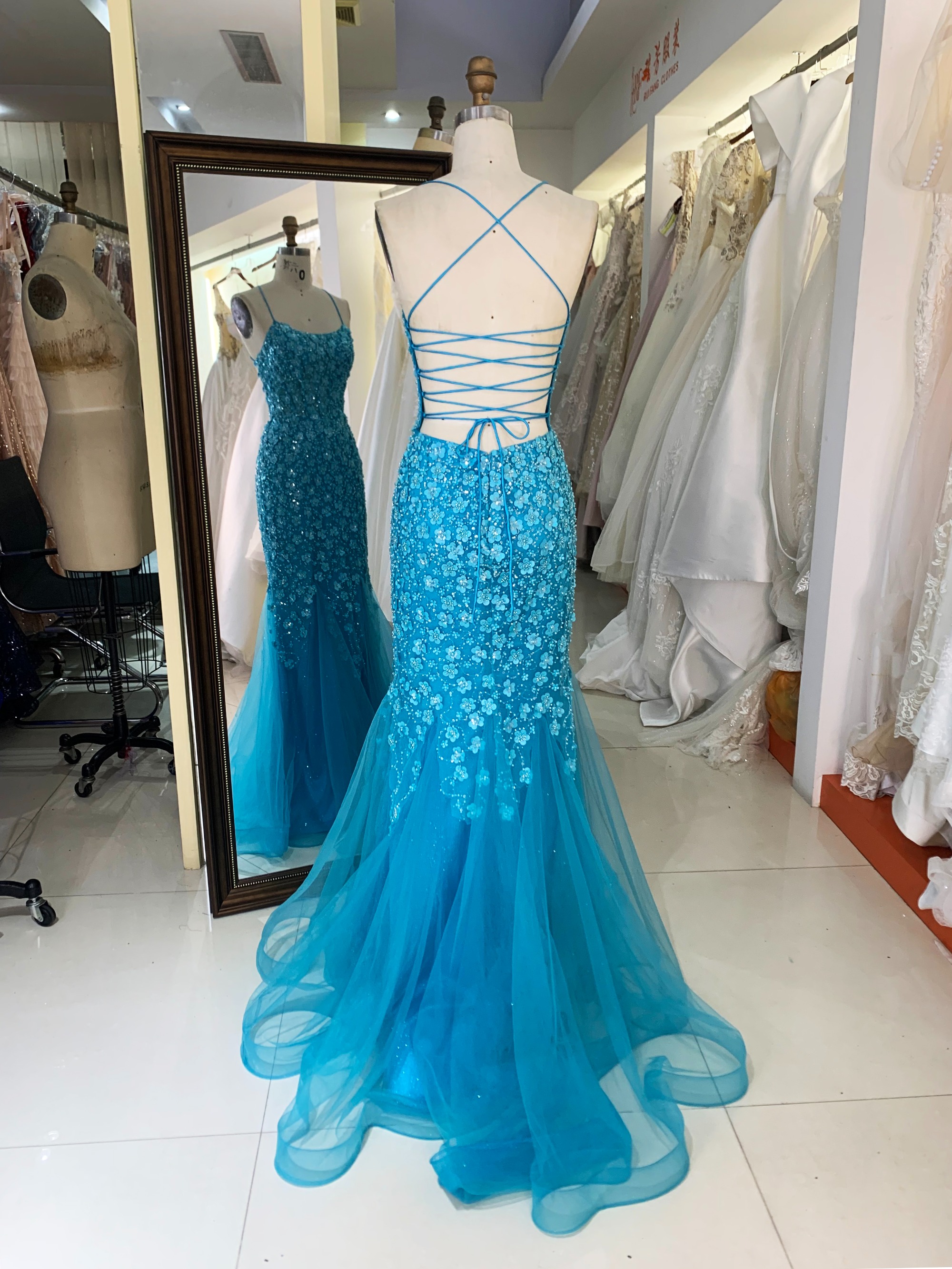 New 3D lace embroidery sleeveless mermaid fitted lace up back prom dresses