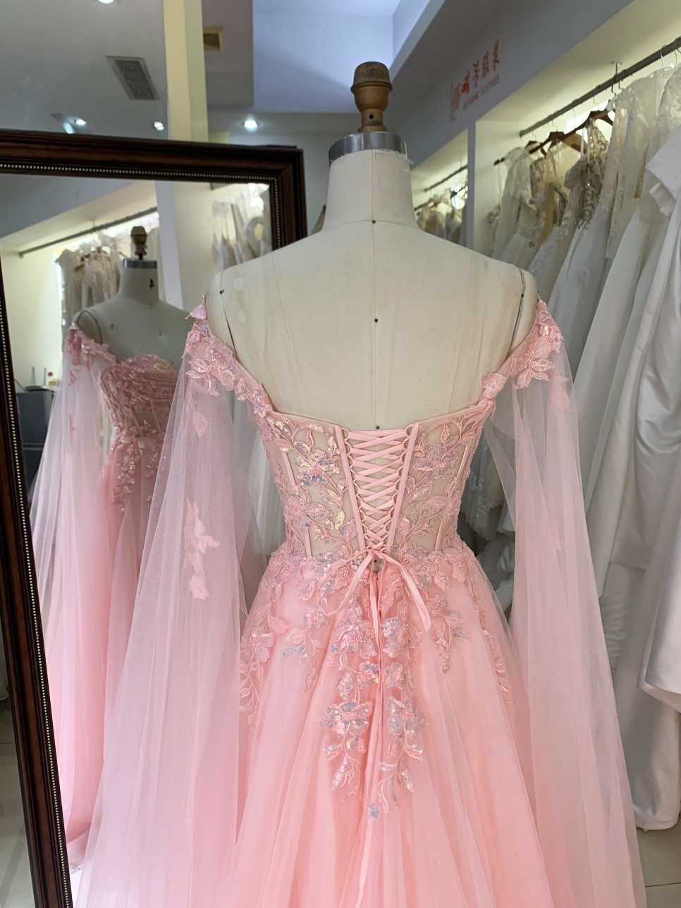 Sparkle Pink A-Line Evening Party Gown Glitter Spaghetti Strap Sweetheart Crystal Prom Dress Sweep Floor-Length Princess