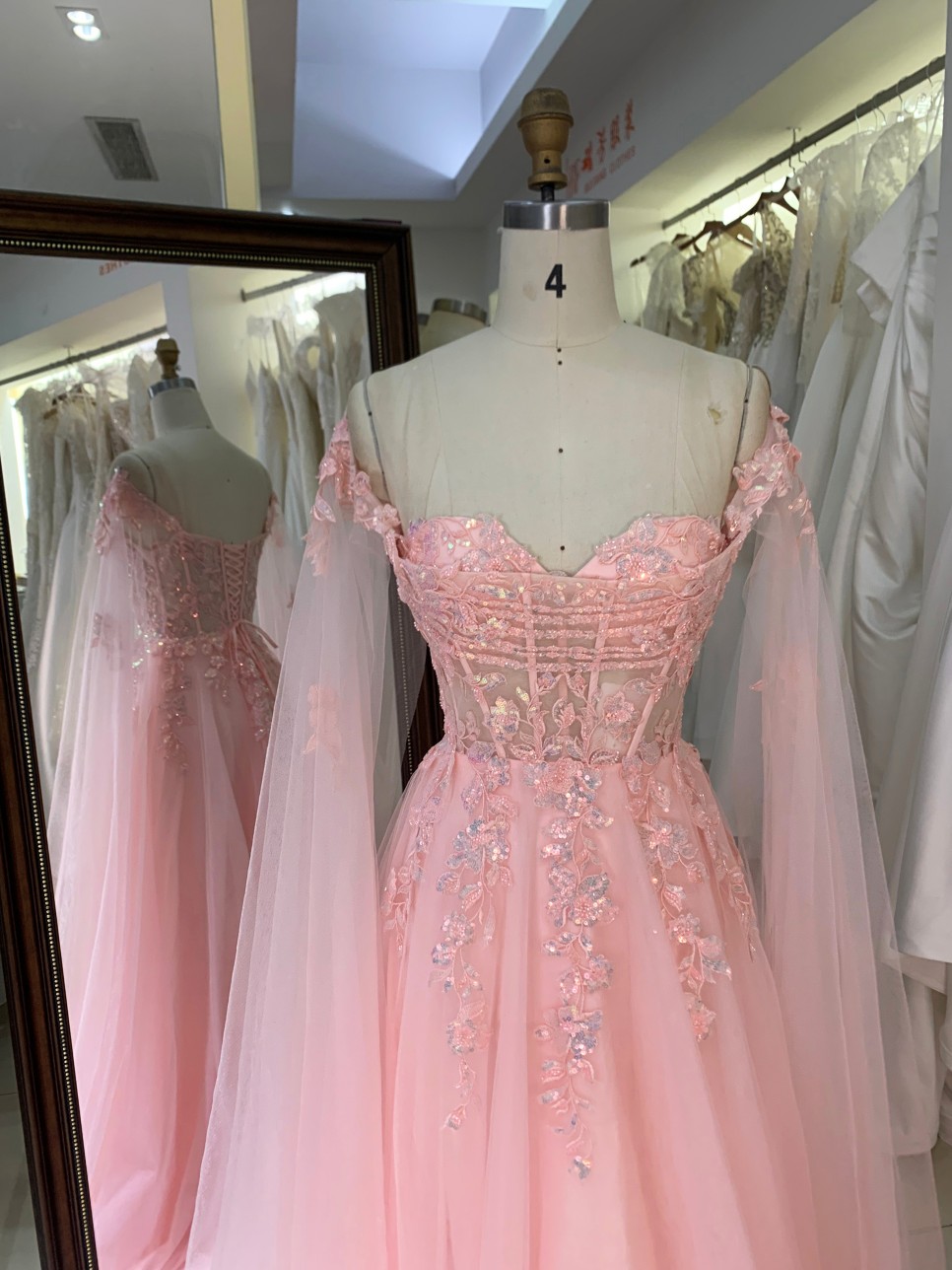 Sparkle Pink A-Line Evening Party Gown Glitter Spaghetti Strap Sweetheart Crystal Prom Dress Sweep Floor-Length Princess