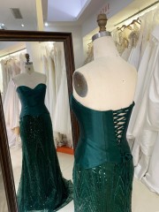 Chic Emerald Green Mermaid Gown 2pc Corset Backless Embellishment Sparkly Crocheted Party Style Dress Natural Perfect Style