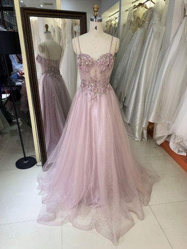2025 Chic Dark Rose Elegant Princess Sleeveless A-Line Tulle Prom Plunging V-Neck Open Back Romantic Floor-Length Evening Wear