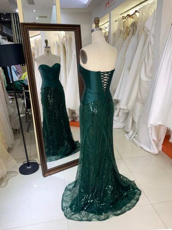 Chic Emerald Green Mermaid Gown 2pc Corset Backless Embellishment Sparkly Crocheted Party Style Dress Natural Perfect Style