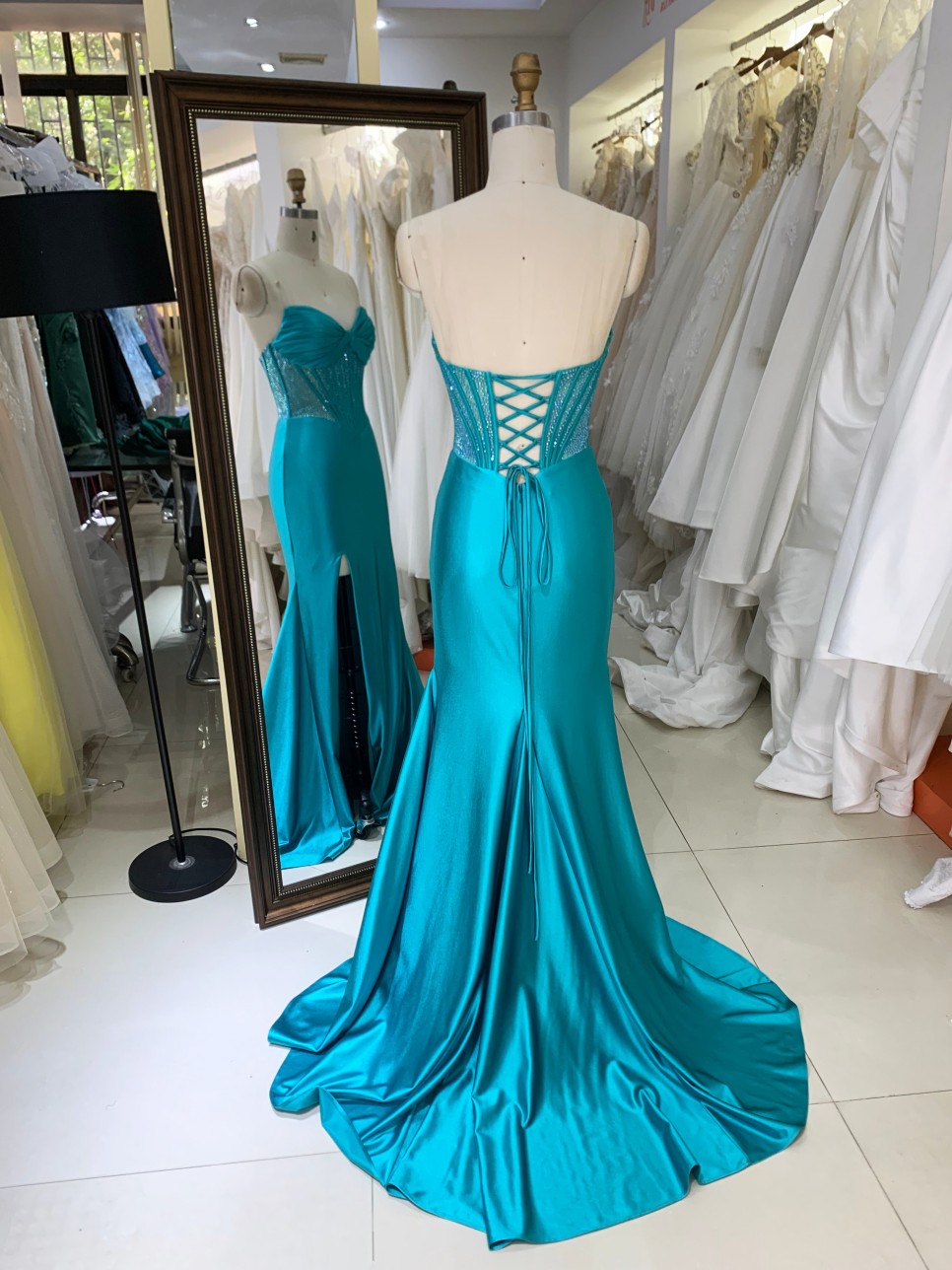 2026 Elegant Beautiful Floor Length Off the Shoulder with Lace up Back Split Slim Party Evening Dress