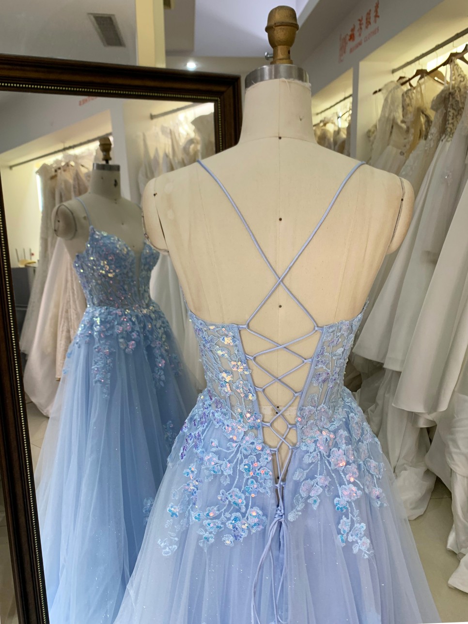 Wholesale Ruffle Fashion Elegant Blue A-Line Prom Dress with Lace Flower Embroidery Party-Style Prom Evening Gown Dress
