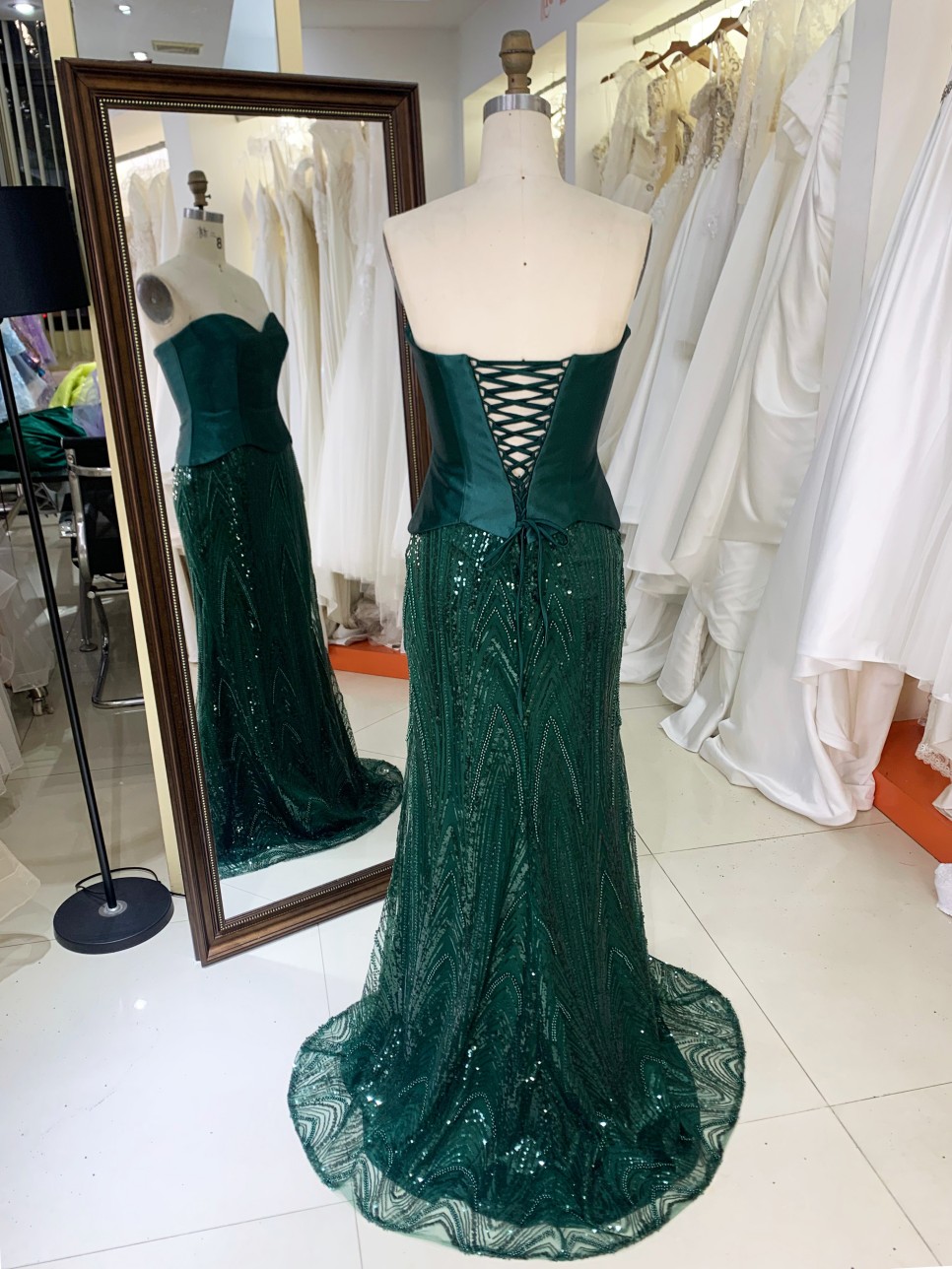 Chic Emerald Green Mermaid Gown 2pc Corset Backless Embellishment Sparkly Crocheted Party Style Dress Natural Perfect Style