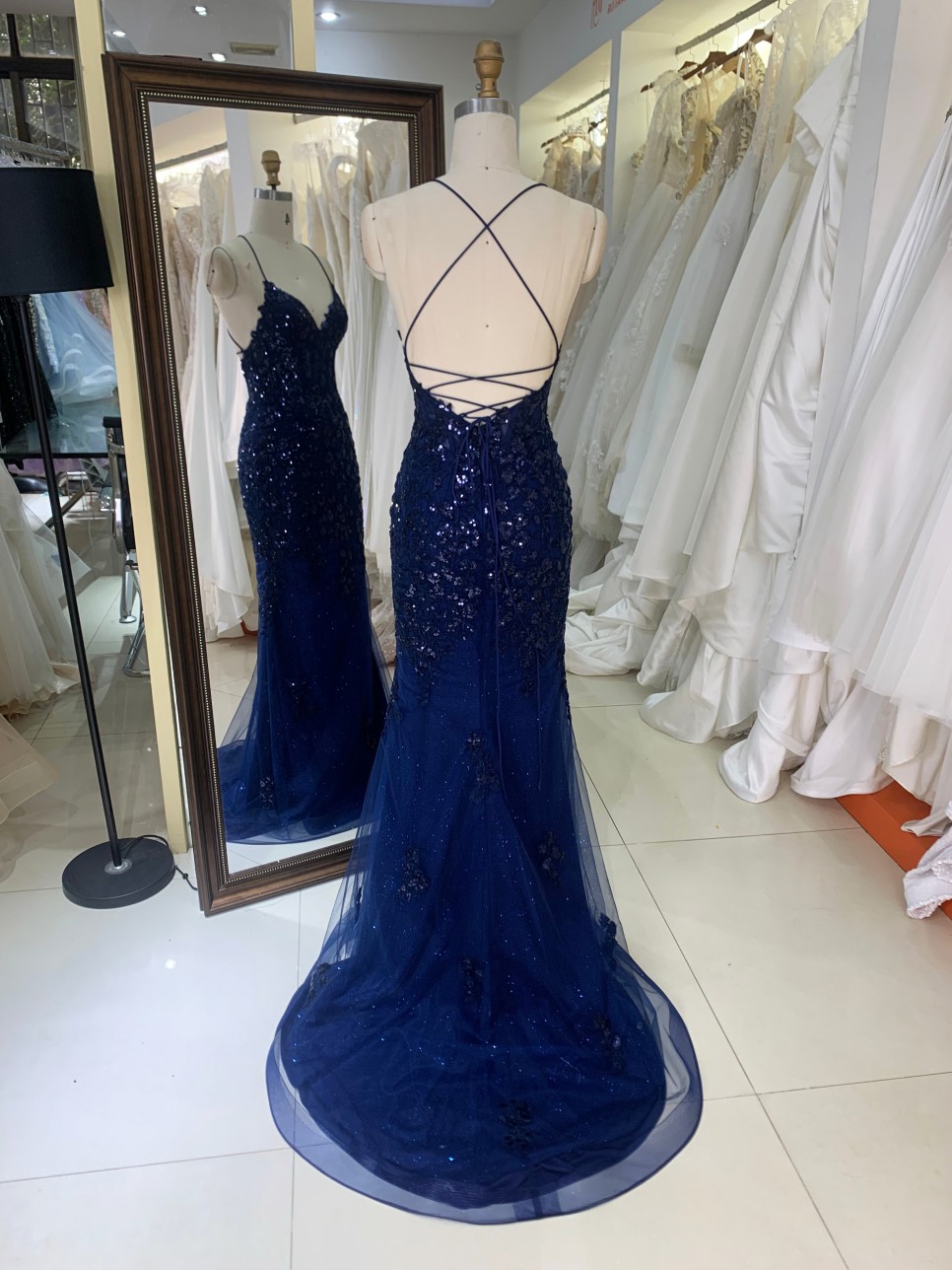 Navy Blue Embroidered Flowers Mermaid Prom Evening Dress with V Neck Ball Gown Sweep for Annual Meeting Party Ceremonies