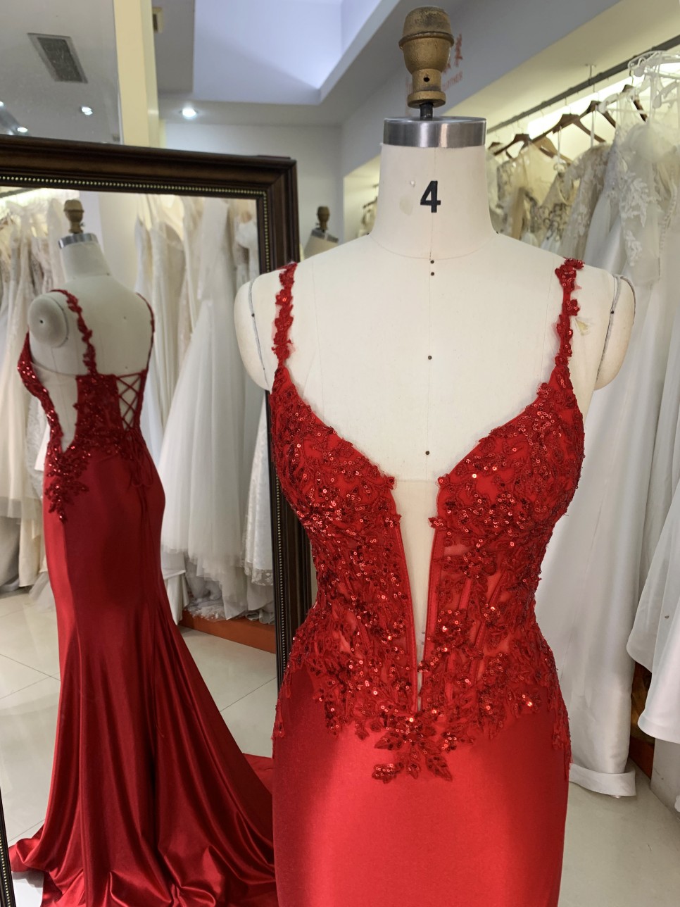 Wholesale Women's Elegant Long Party Dresses Ball Gown Dress with Embroidery V-neck Lace-up Back for Party Evening Wear