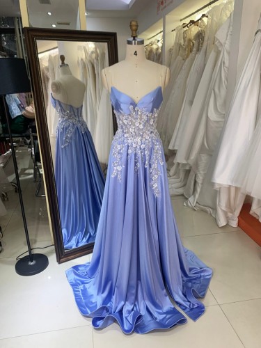 2025 Chic Light Blue Applique Deep V-Neck Floor-Length Mermaid Formal Prom Evening Gown Satin Fabric Embellishment Sweep Train
