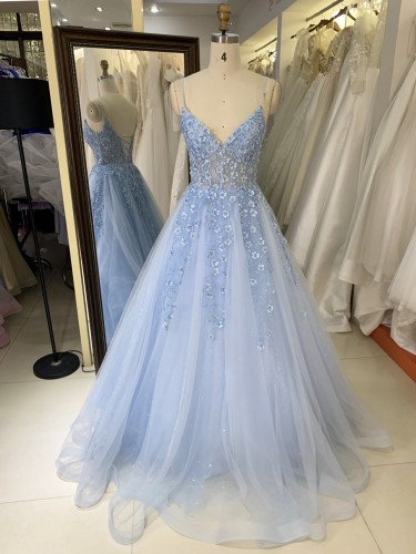 Factory Wholesale Light Blue Red Embroidery Corset a Line Prom Princess Tulle Ball Gown