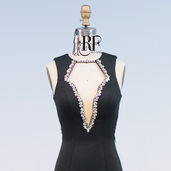 Red Black Wholesale Evening Dresses Deep V Sleeveless Mermaid Satin Open Back Evening Dresses