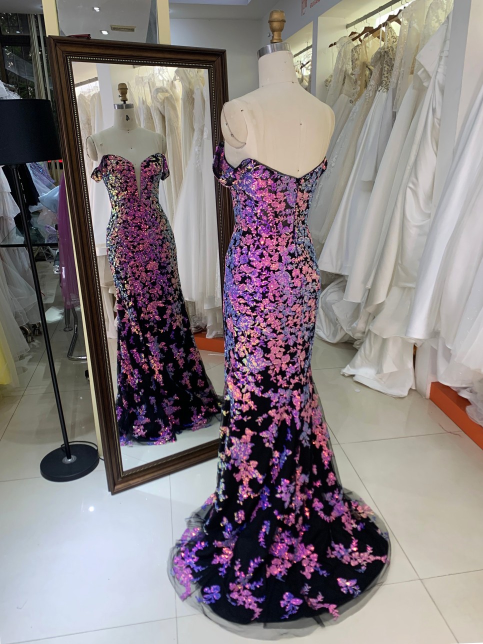 Off Shoulder New Design With Flowers Sequin Beading Mermaid Evening Dresses Luxury Decorated Prom Dresses
