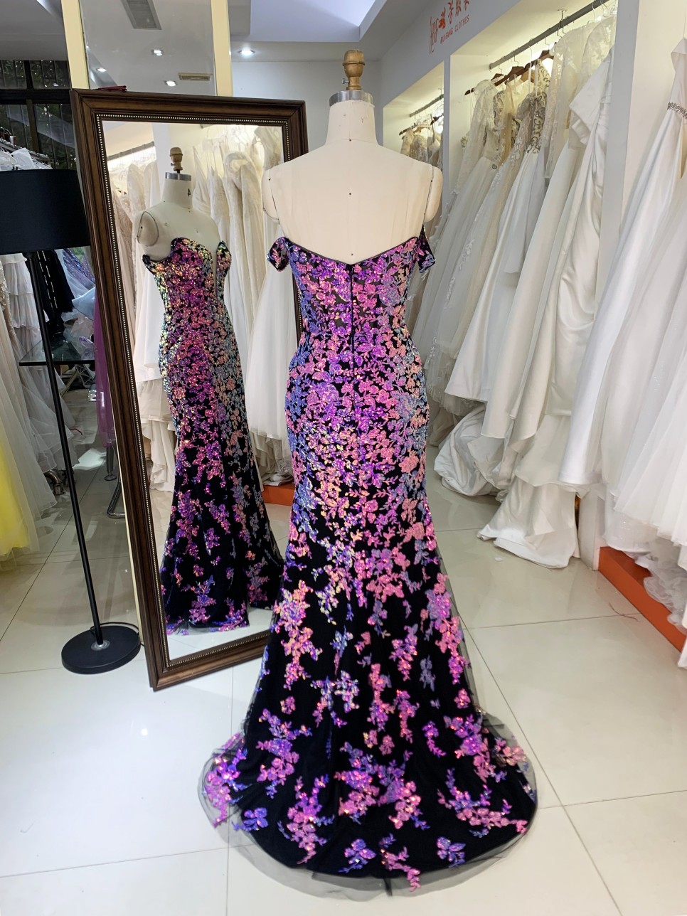 Off Shoulder New Design With Flowers Sequin Beading Mermaid Evening Dresses Luxury Decorated Prom Dresses