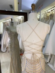 2026 High Quality Elegant V-neck Sequined Tassel Crystal Chain Style Sweep Train Floor-Length Mermaid Luxury Evening Dress Women