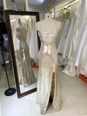 2026 Champagne Satin Trumpet/Mermaid Natural Waist Evening Gown Spaghetti Straps Pleat Sweep Train Solid Floor-length Prom Dress