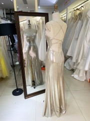 2026 Champagne Satin Trumpet/Mermaid Natural Waist Evening Gown Spaghetti Straps Pleat Sweep Train Solid Floor-length Prom Dress