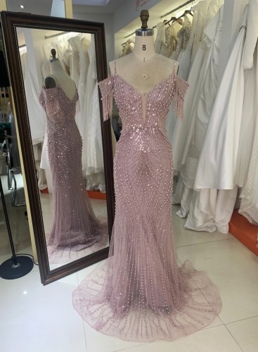 2026 Luxury Spaghetti Strap Floor-Length Mermaid V-Neck Evening Gown with Beaded Embroidery Sequins Crystals Sweep Train