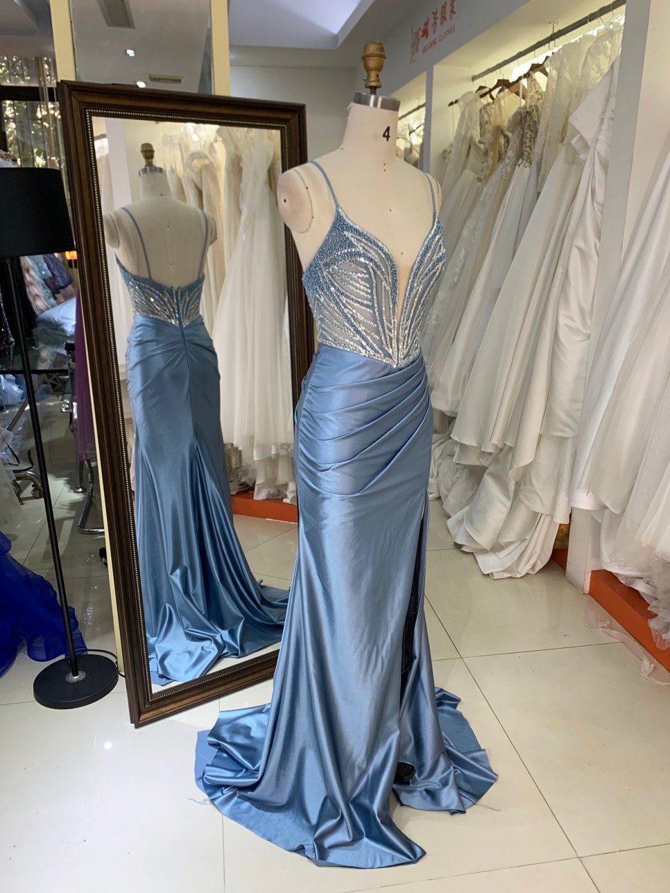 Elegant A-Line Beautiful Floor Length Blue Color Dressed Evening Dress with Rhinestone Sexy Evening Dresses